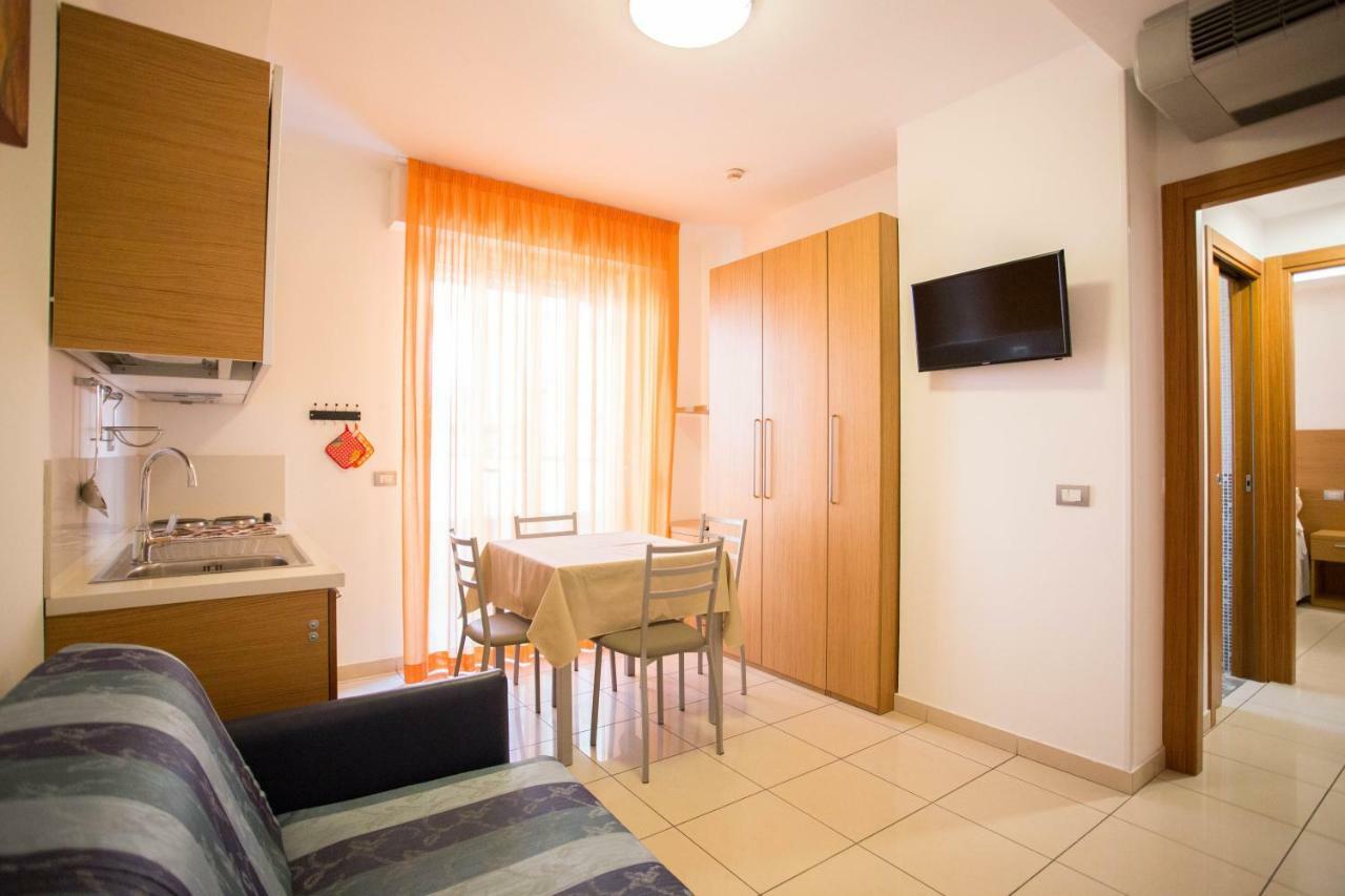 Residence Marzia Rimini Exteriér fotografie